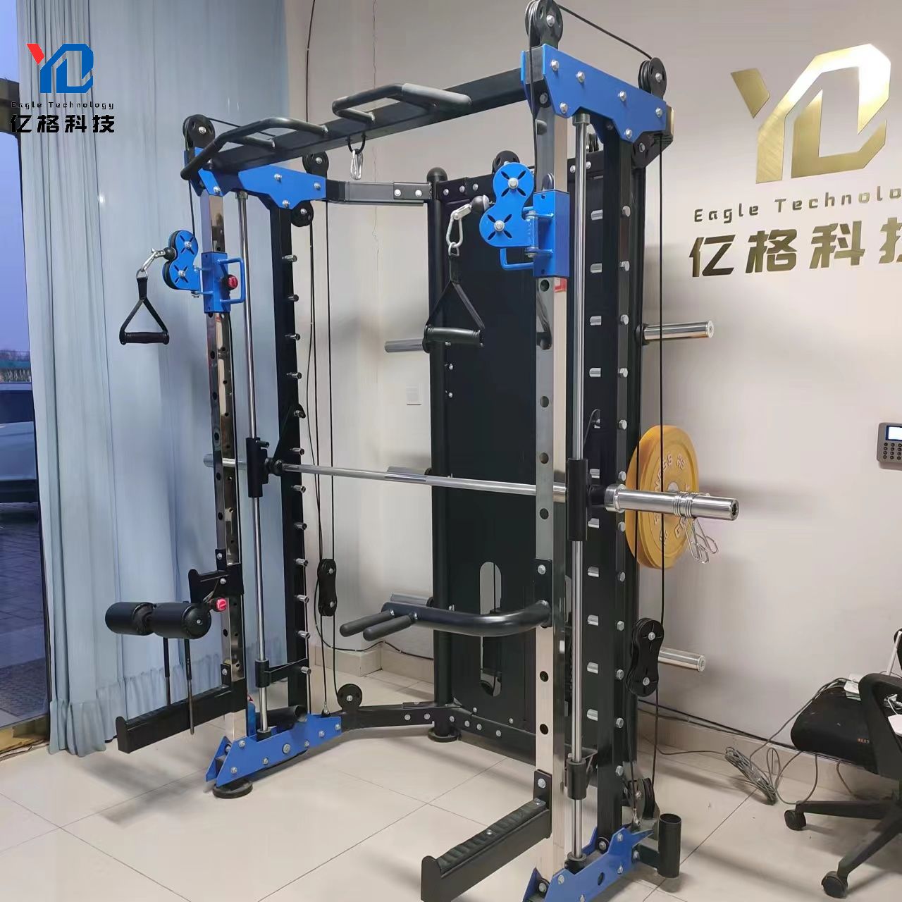 4093 Commerciële Home Gym Appa - Smith Machine Home Gym Power Rack recensie en prijs